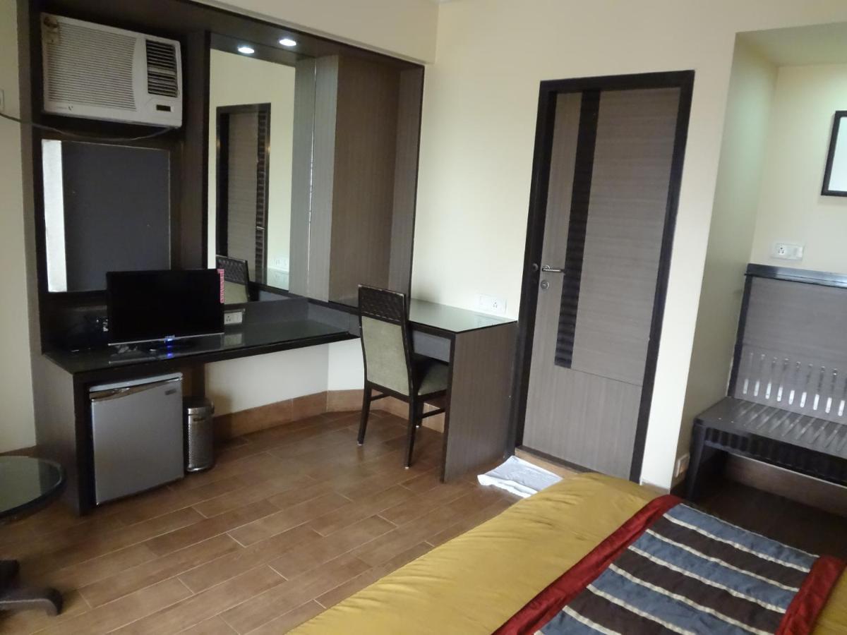 Hotel Sampoorna Mumbai  Kamer foto