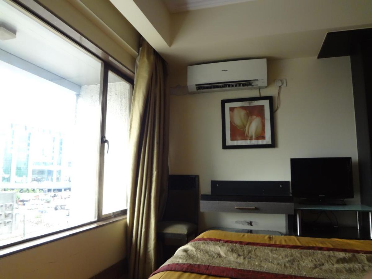 Hotel Sampoorna Mumbai  Buitenkant foto